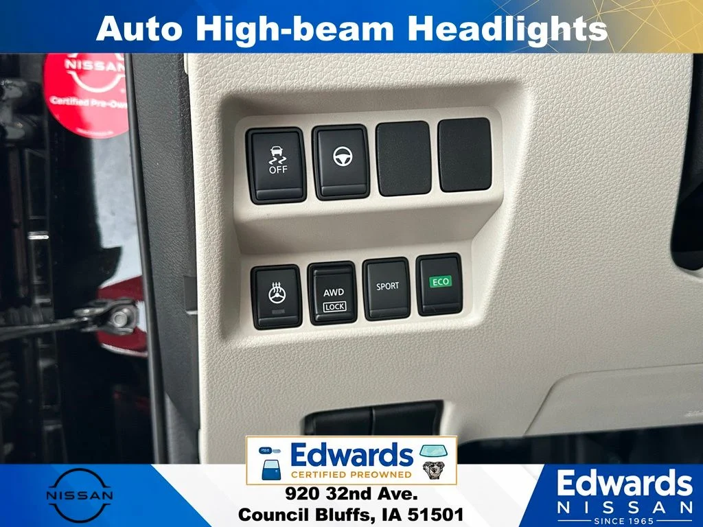 Used 2022 Black Nissan SL image 23