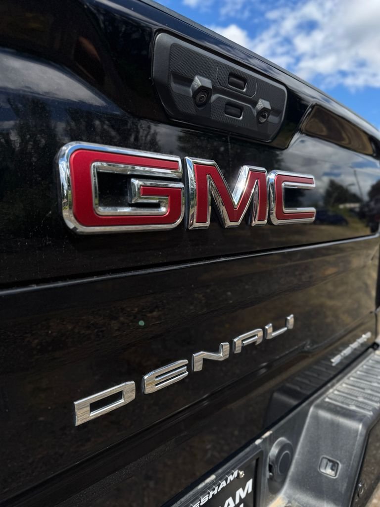 Used 2022 Ebony Twilight Metallic GMC Denali image 55