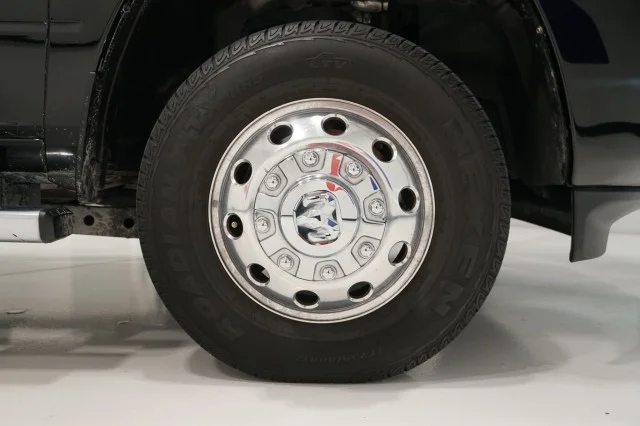 Used 2023 PXJ_Diamond_Black_Crystal_P/C Ram Laramie image 22