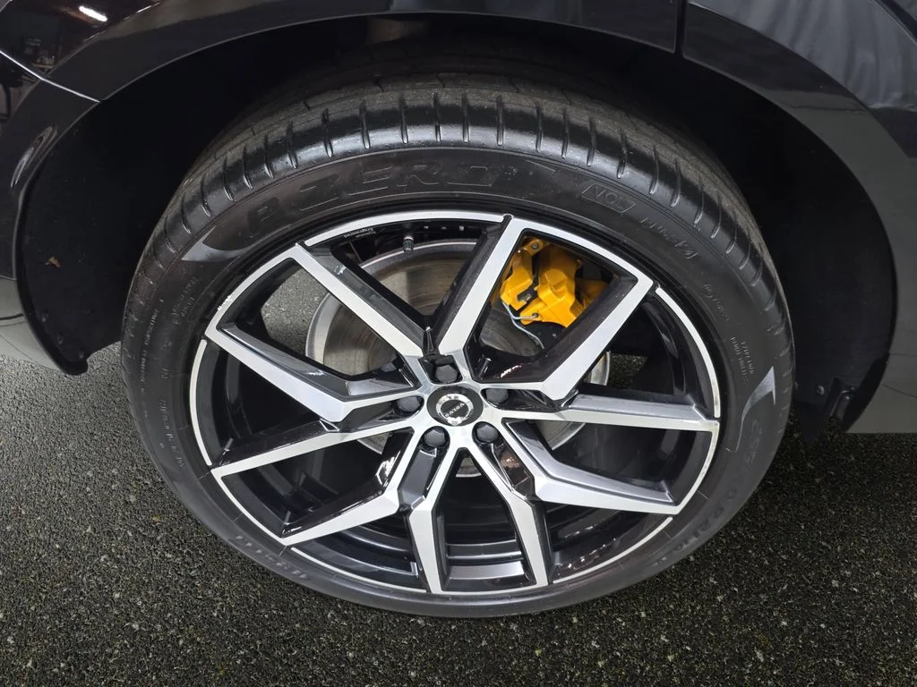 Used 2023 Silver Volvo T8 Polestar image 33