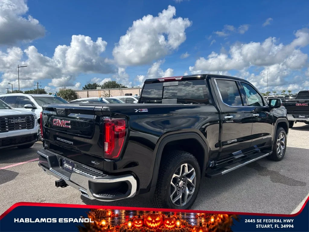 New 2026 Onyx Black GMC SLT image 7