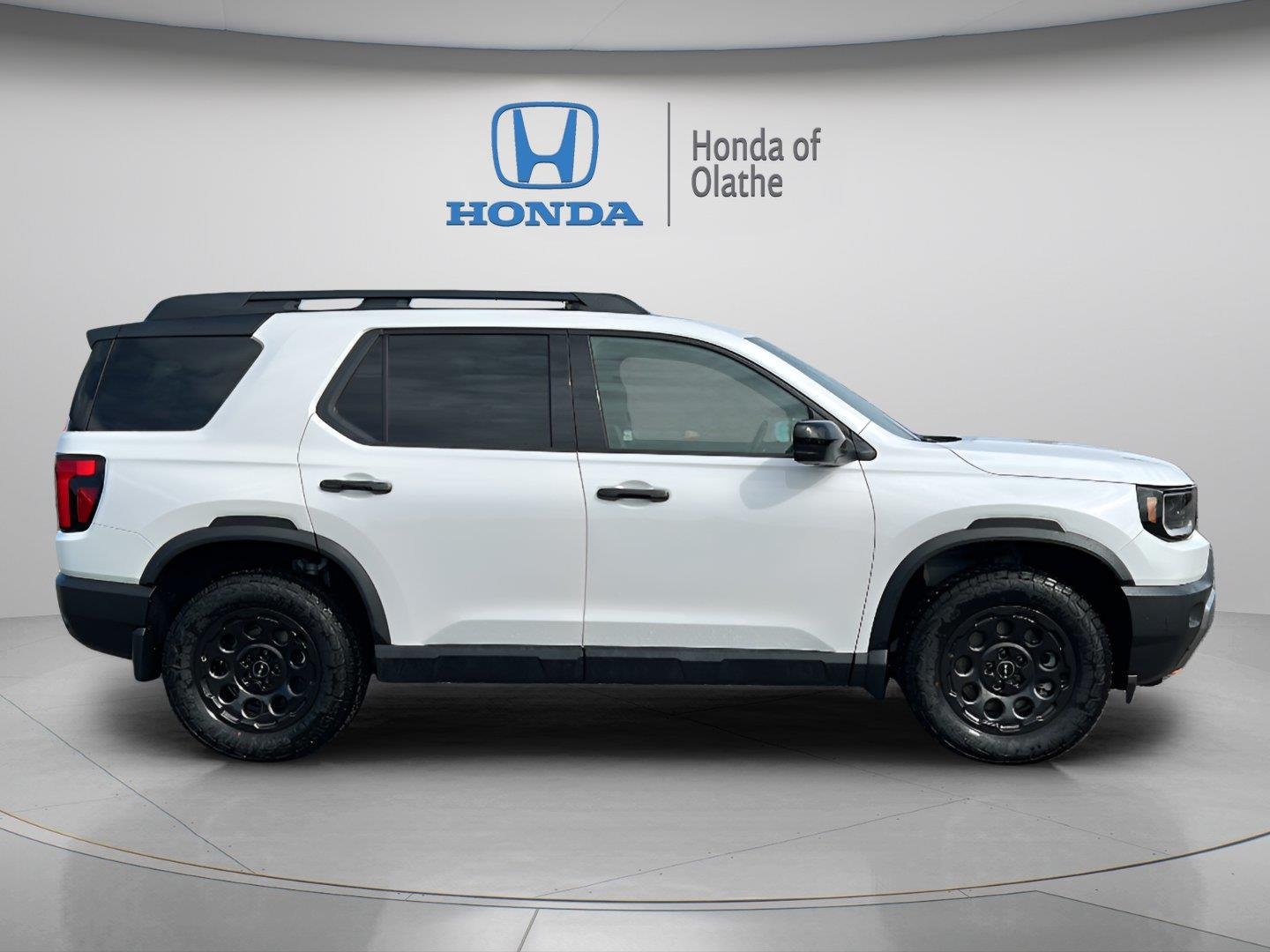 New 2026 Platinum White Pearl Honda TrailSport Elite Blackout image 2