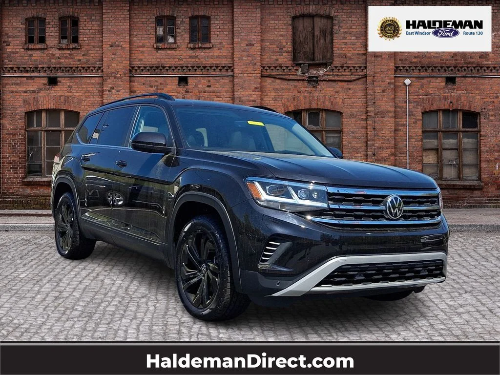 Pre-Owned 2022 Volkswagen Atlas 3.6L V6 SE w/Technology 4D Sport