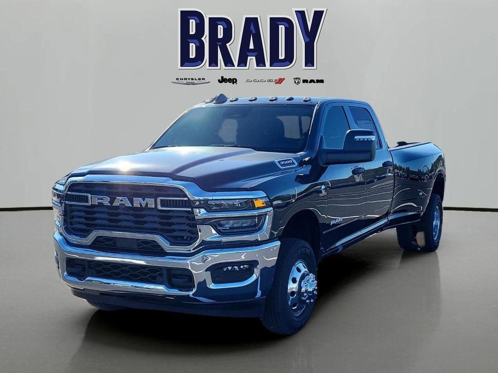 New 2026 Diamond Black Crystal Pearl-Coat Exterior Paint RAM Big Horn image 7