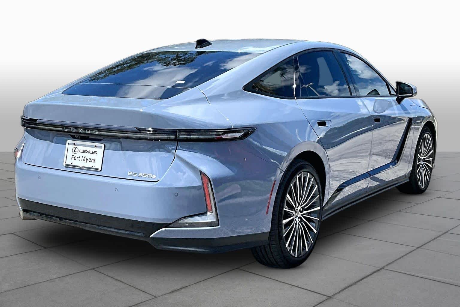 Used 2026 Wavelength Lexus Premium image 12