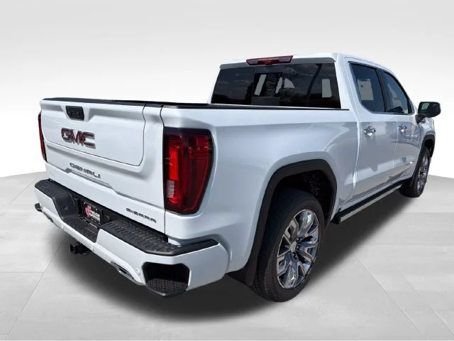 2026 GMC Sierra 1500 Denali - Photo 7