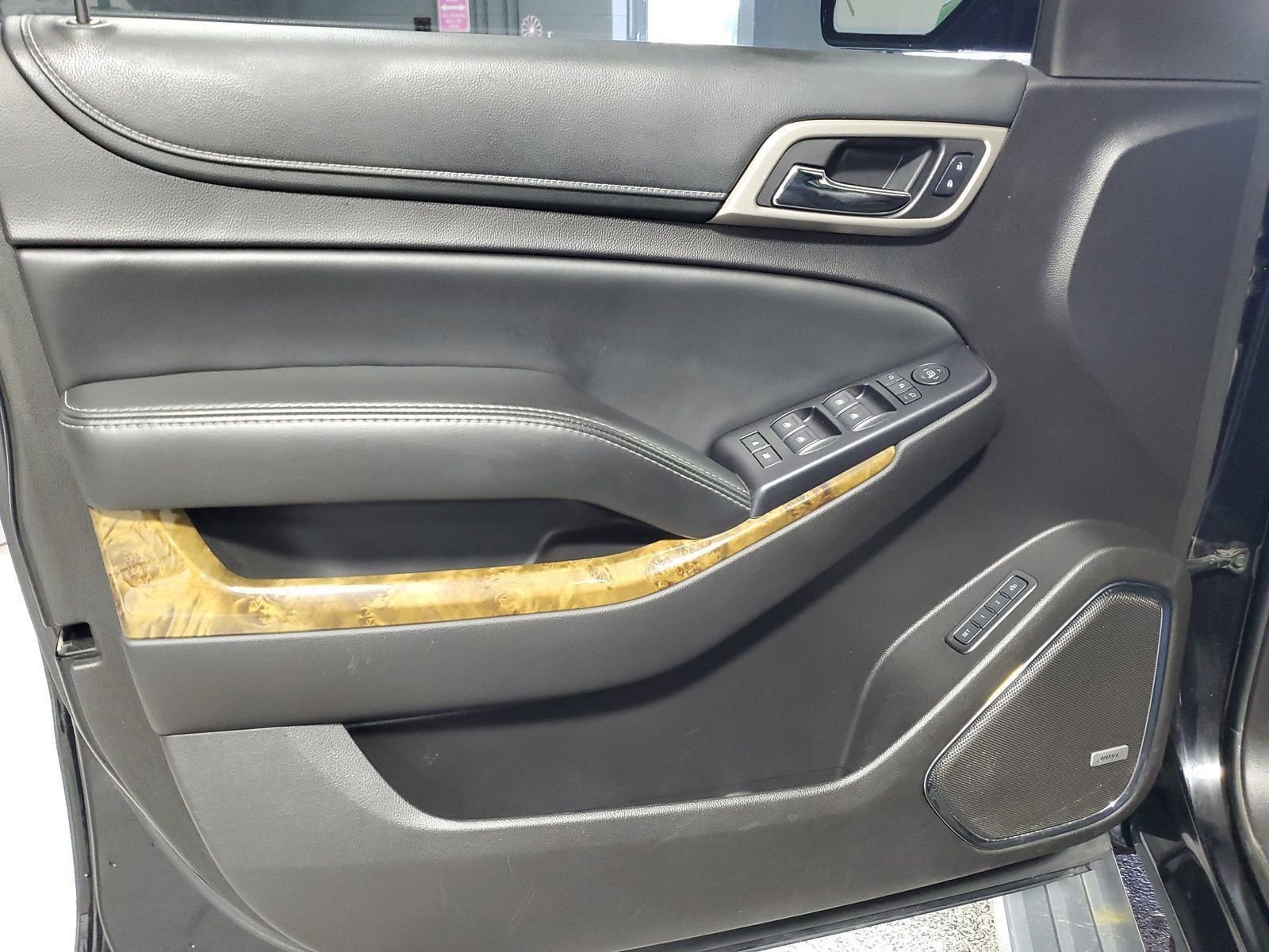 Used 2015 Black GMC Denali image 13