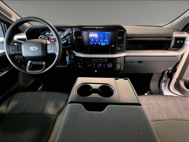 New 2026 Oxford White Ford XLT image 29
