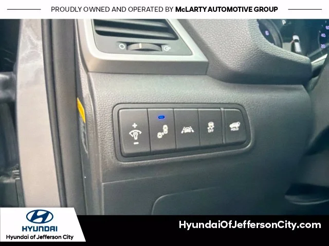 Used 2016 Gray Hyundai Limited image 30