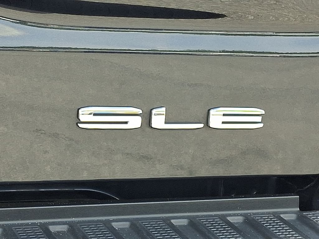 Used 2023 Silver GMC SLE image 30