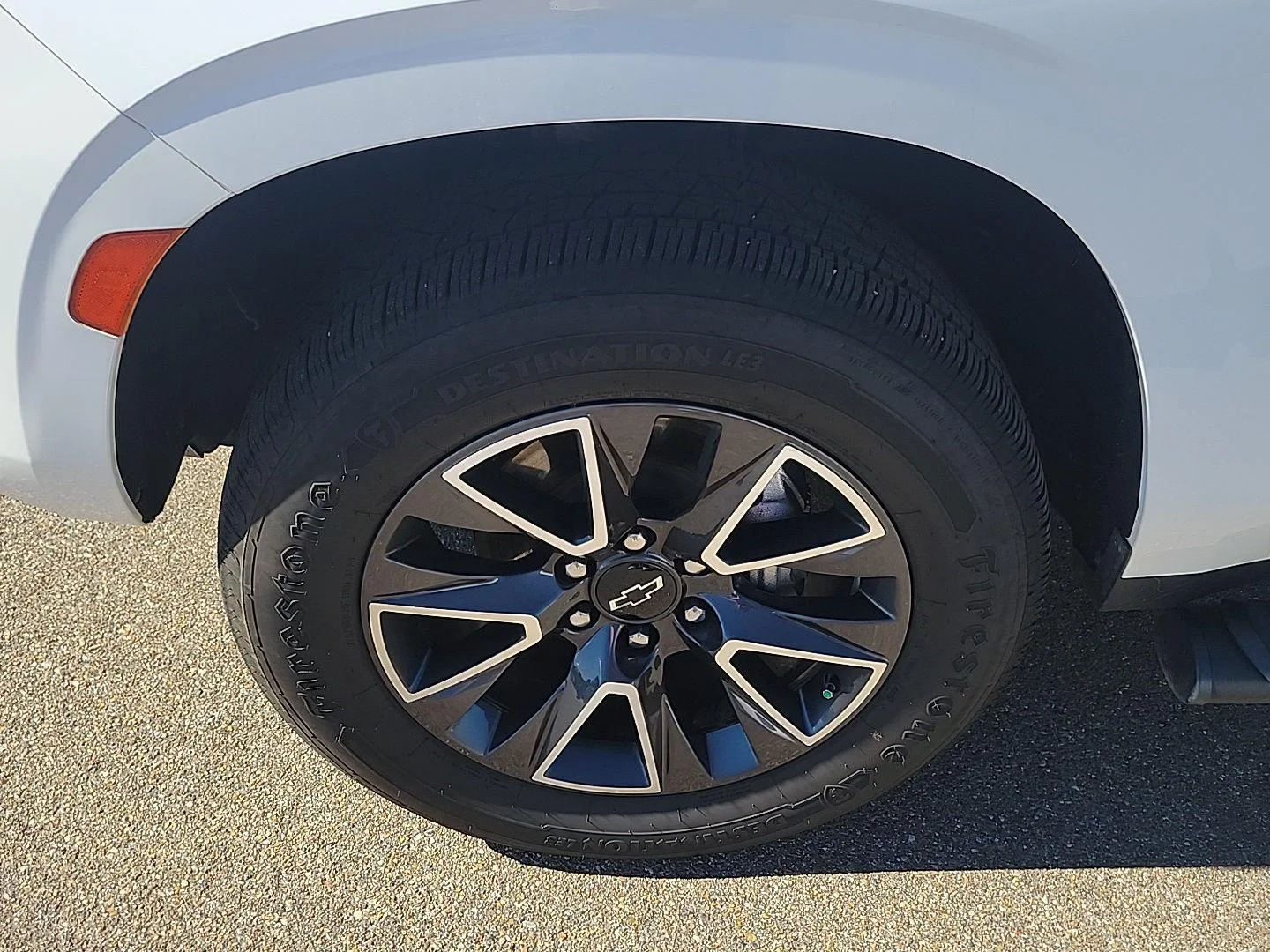 Used 2022 Summit White Chevrolet Z71 image 29