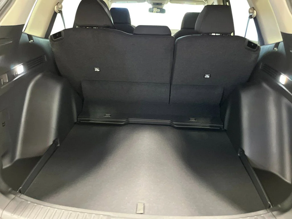 New 2026 Platinum White Pearl Honda AWD EX image 26