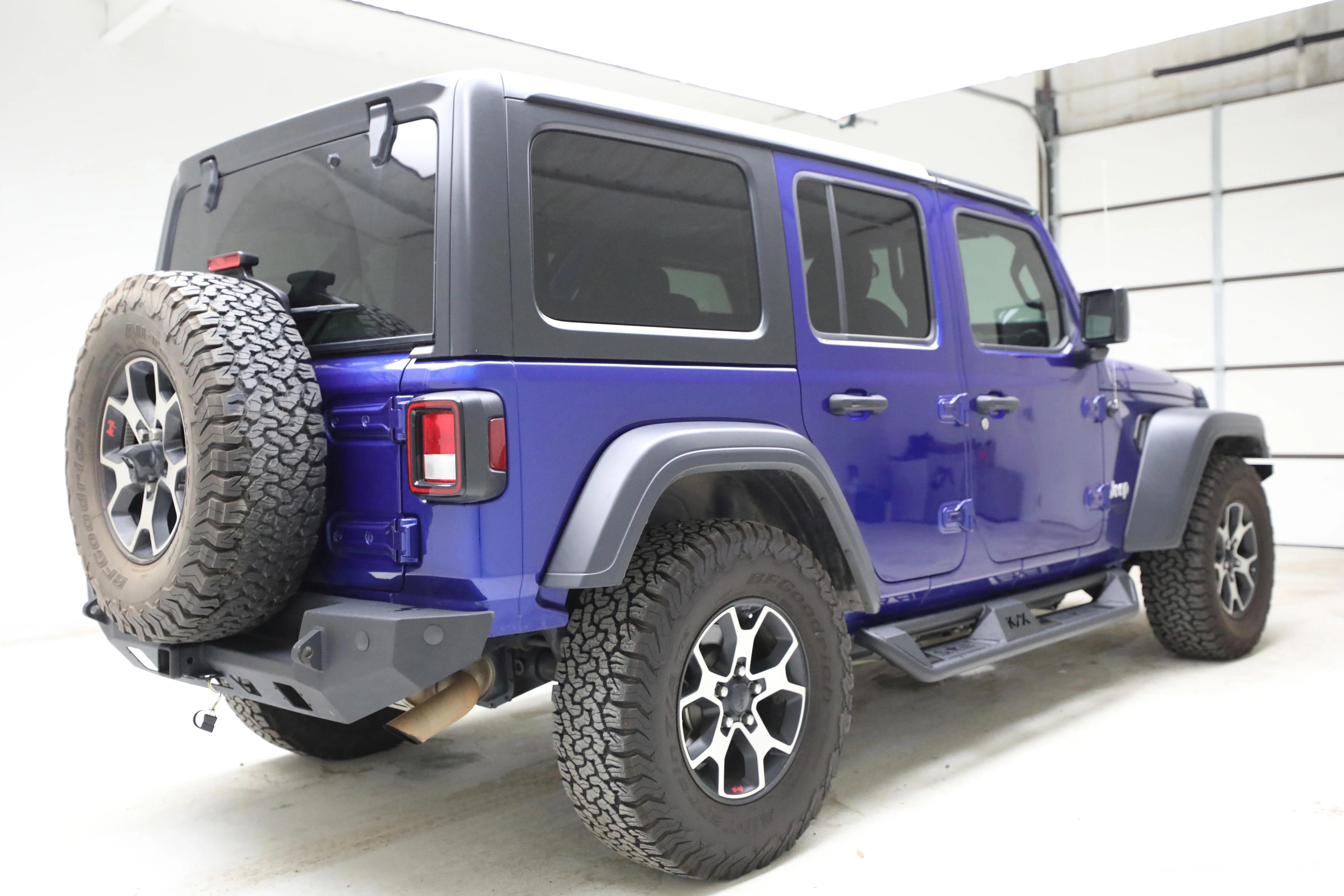 Pre-Owned 2018 Jeep Wrangler Unlimited Sport S 4x4