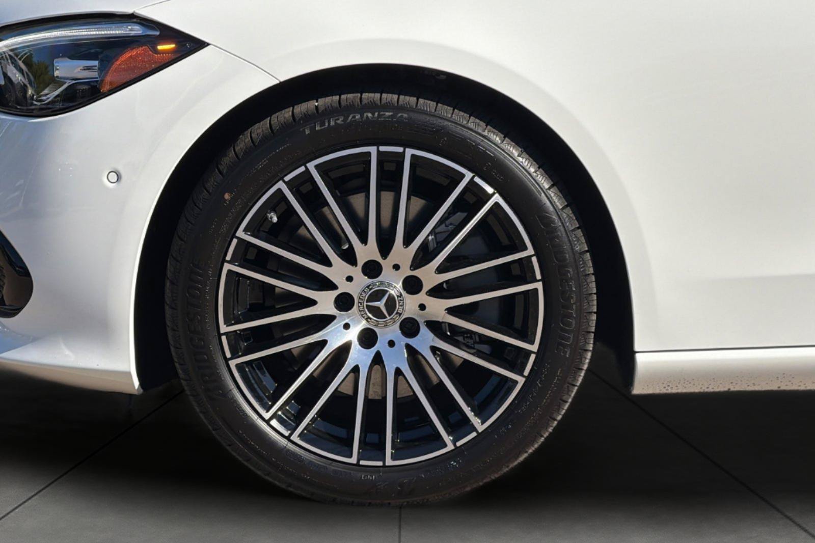 New 2026 Polar White Mercedes-Benz C 300 image 5