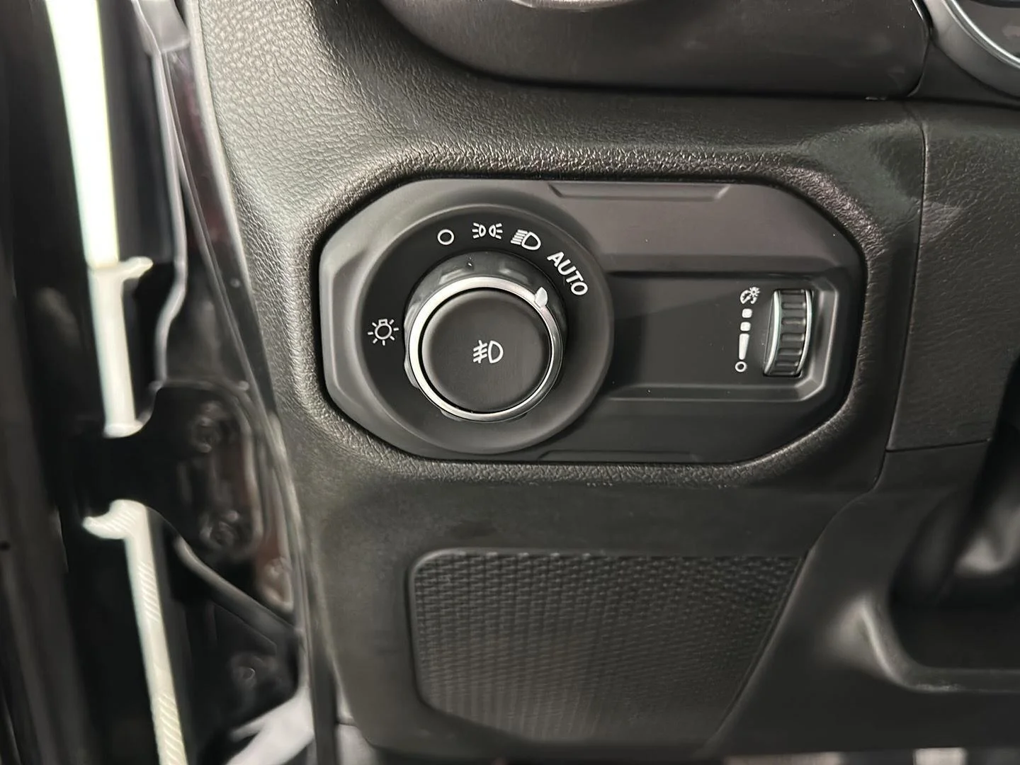 Used 2023 Black Clearcoat Jeep Sahara Altitude image 20