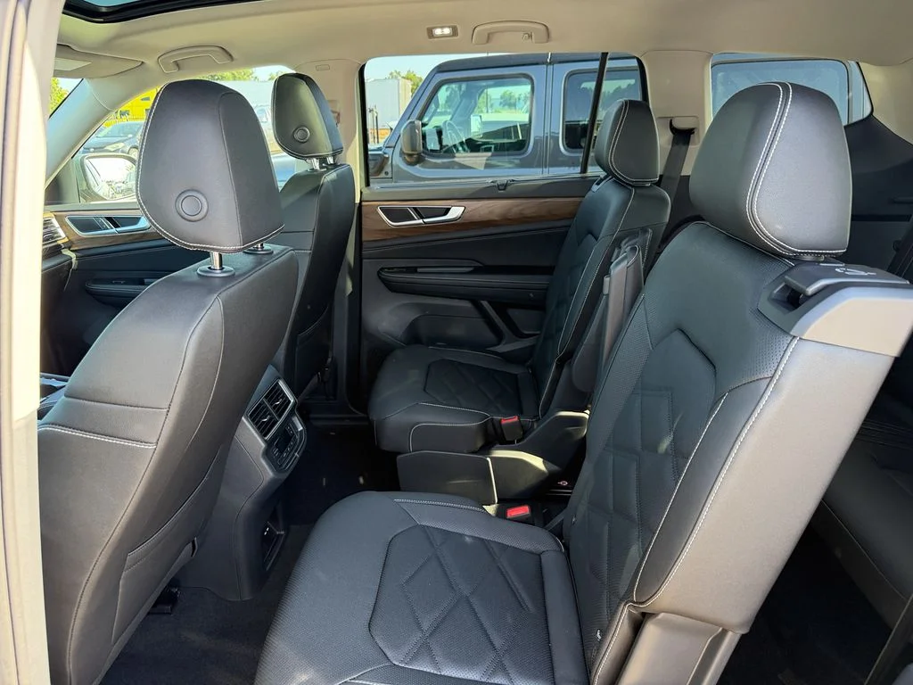 New 2026  Volkswagen SE w/Technology image 26