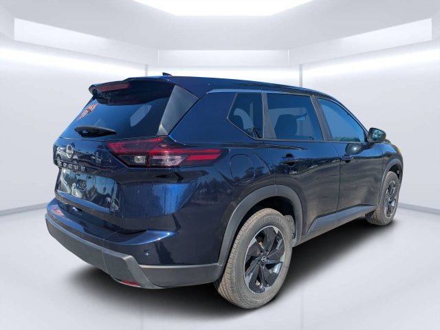 Used 2025 Blue Nissan SV image 3
