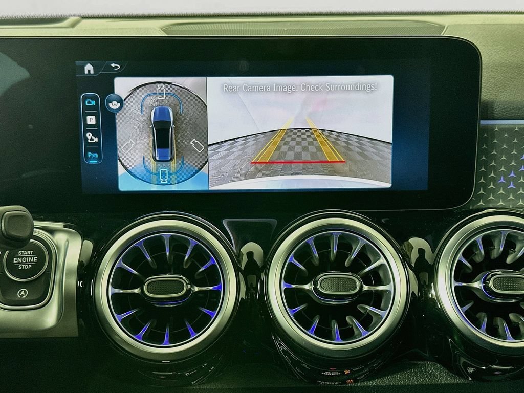 New 2026 Polar White Mercedes-Benz GLB 35 AMG® image 47