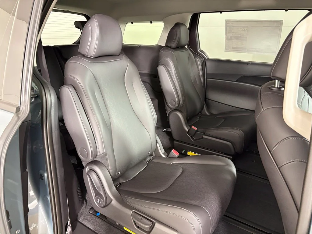 New 2027 Green Kia EX image 45