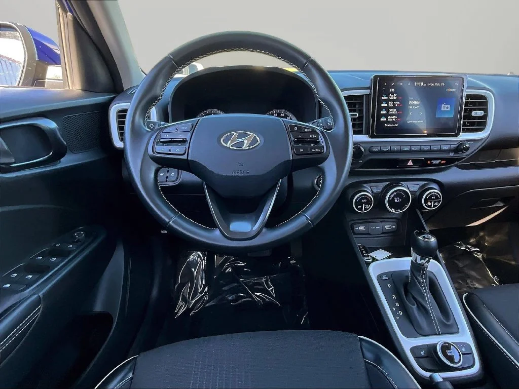 Used 2022 Blue Hyundai Limited image 9