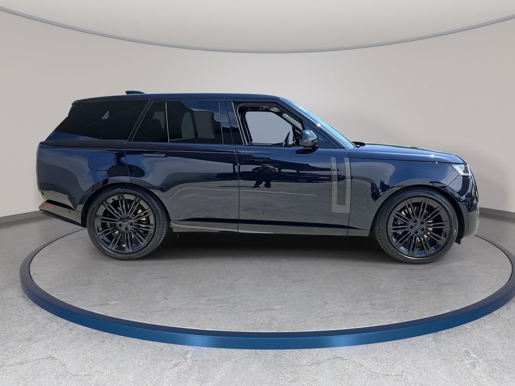 New 2026 Constellation Blue Ultra Metallic Gloss Land Rover SE image 4