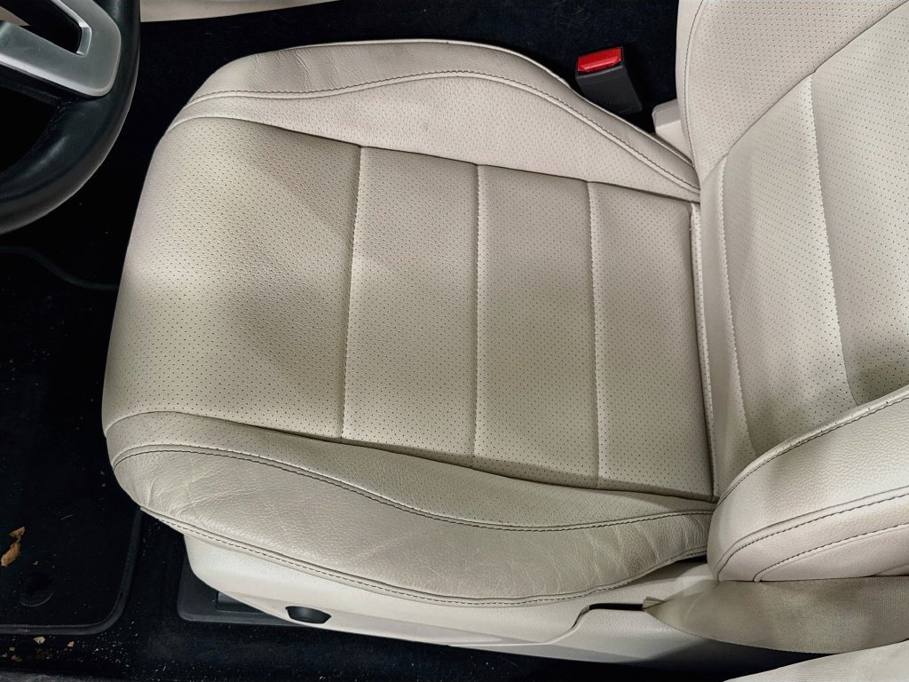 Certified Used 2021 White Mercedes-Benz GLE 350 image 21