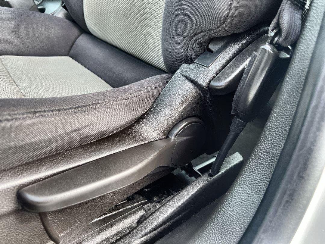 Used 2013 Summit White Chevrolet LS image 15