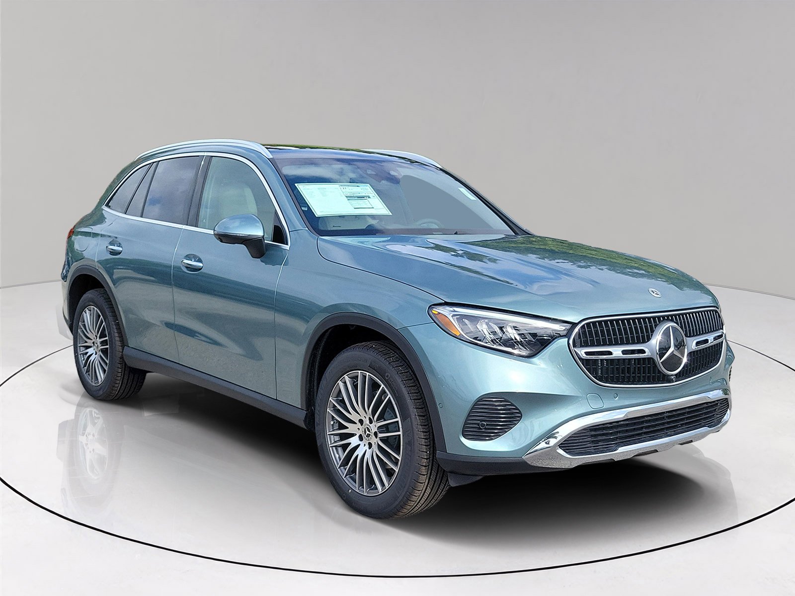 New 2026 Verde Silver Metallic Mercedes-Benz GLC 300 image 31