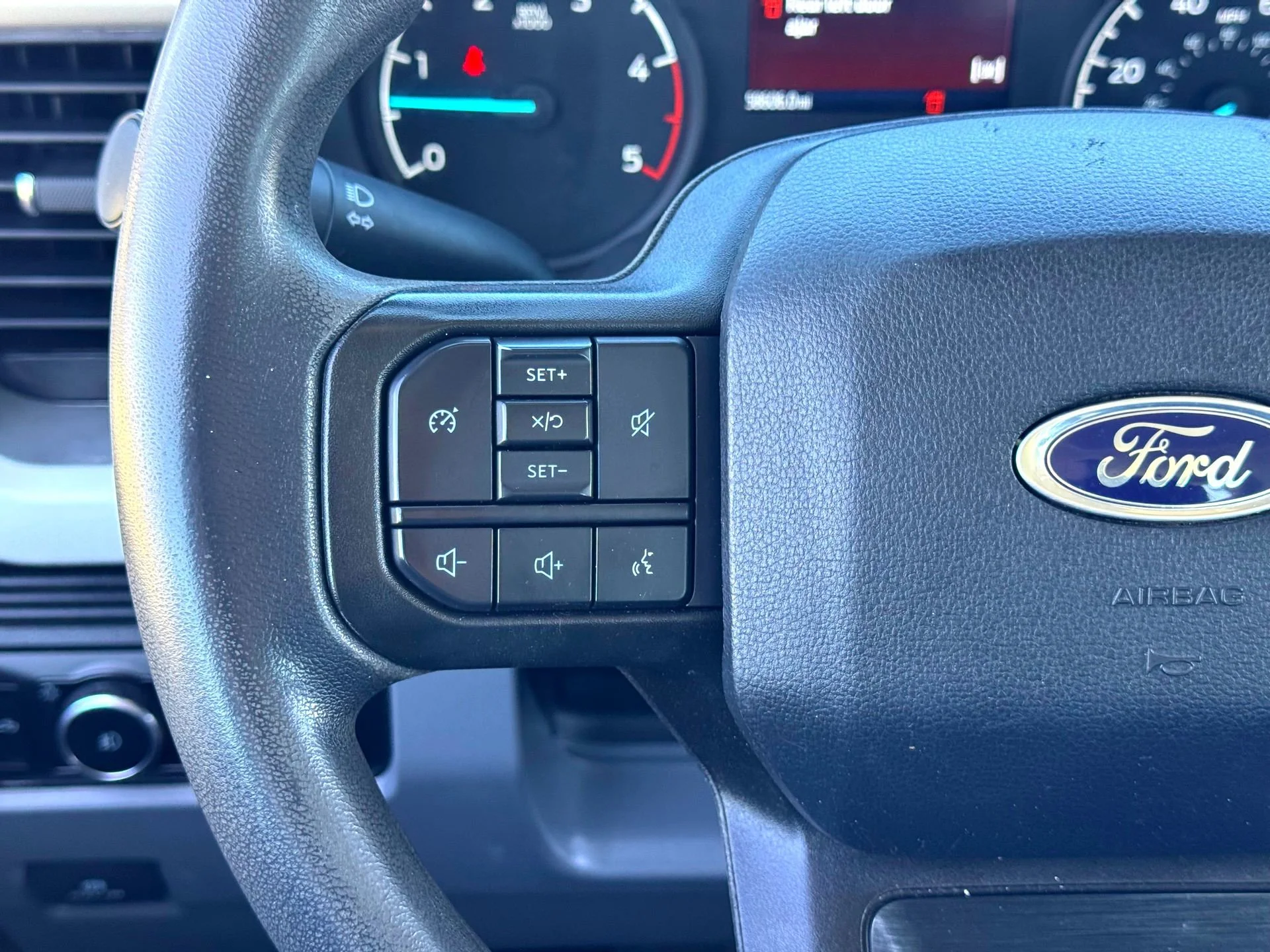 Used 2023  Ford XL image 23