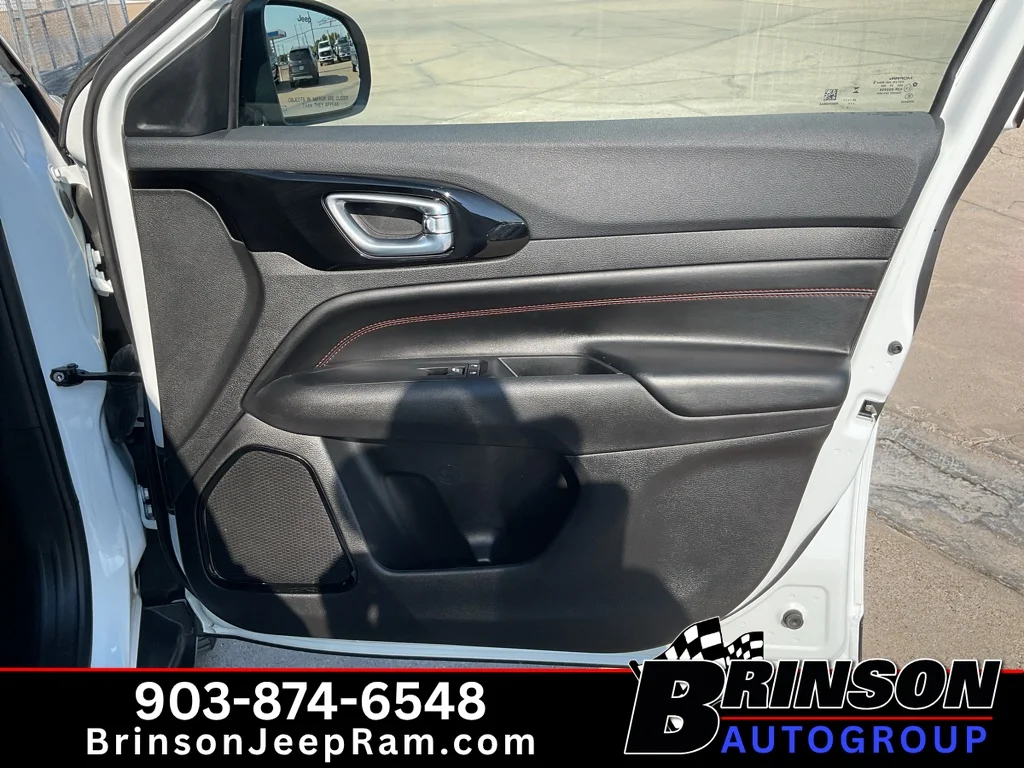 Used 2025 Bright White Clearcoat Jeep Trailhawk image 21
