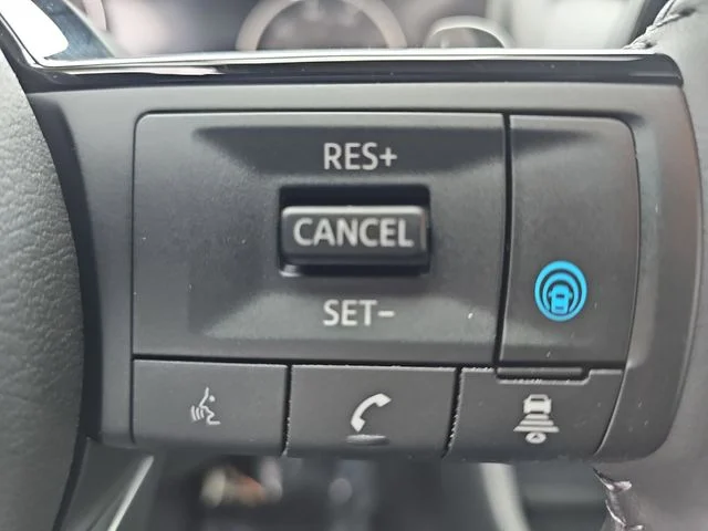 Used 2023 Gray Nissan SV image 18