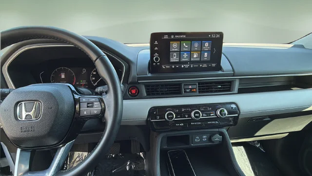 Used 2025  Honda EX-L image 11