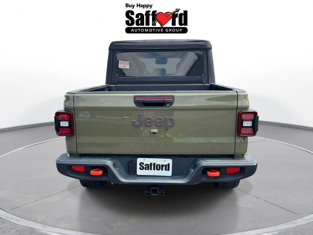Used 2025  Jeep Mojave image 3