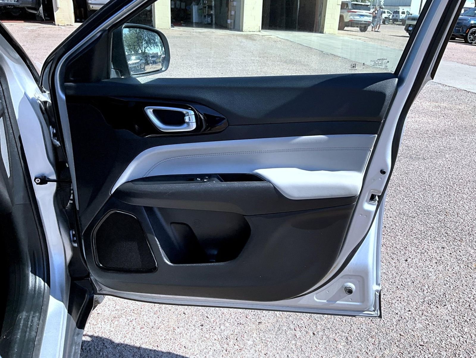 Certified Used 2025 Silver Jeep Limited image 17