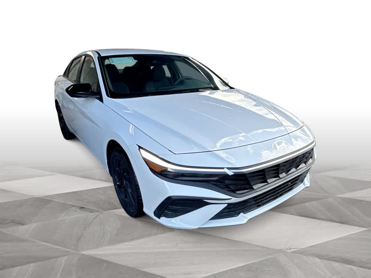 New 2026 Serenity White Hyundai SEL Sport image 2