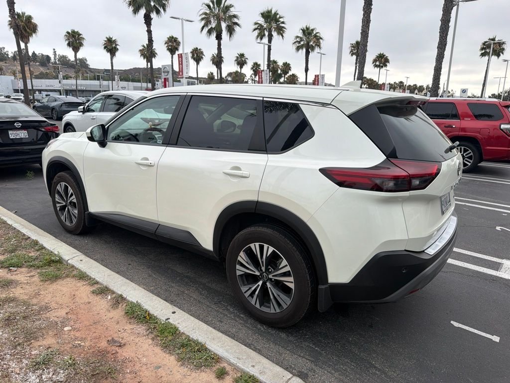 Used 2023 White Nissan SV image 2