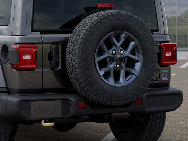 New 2026 Granite Crystal Metallic Clear-Coat Exterior Paint Jeep WRANGLER 4-DOOR 85TH ANNIVERSA image 39