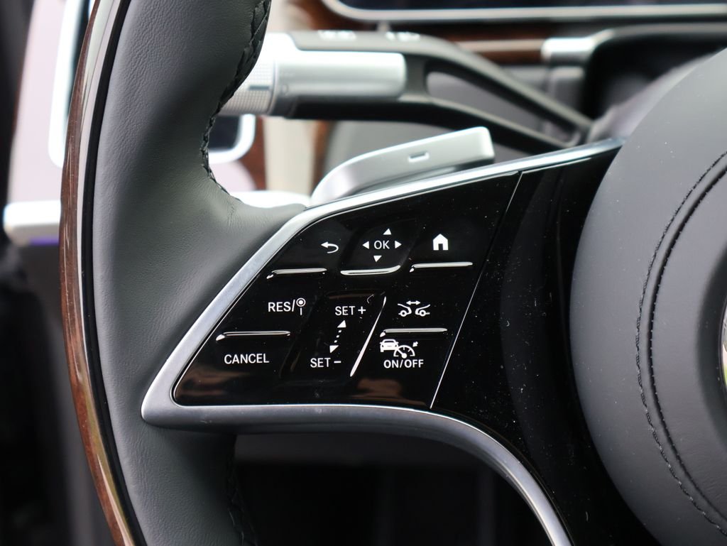 New 2026 MANUFAKTUR Graphite Metallic Mercedes-Benz S 580 image 35