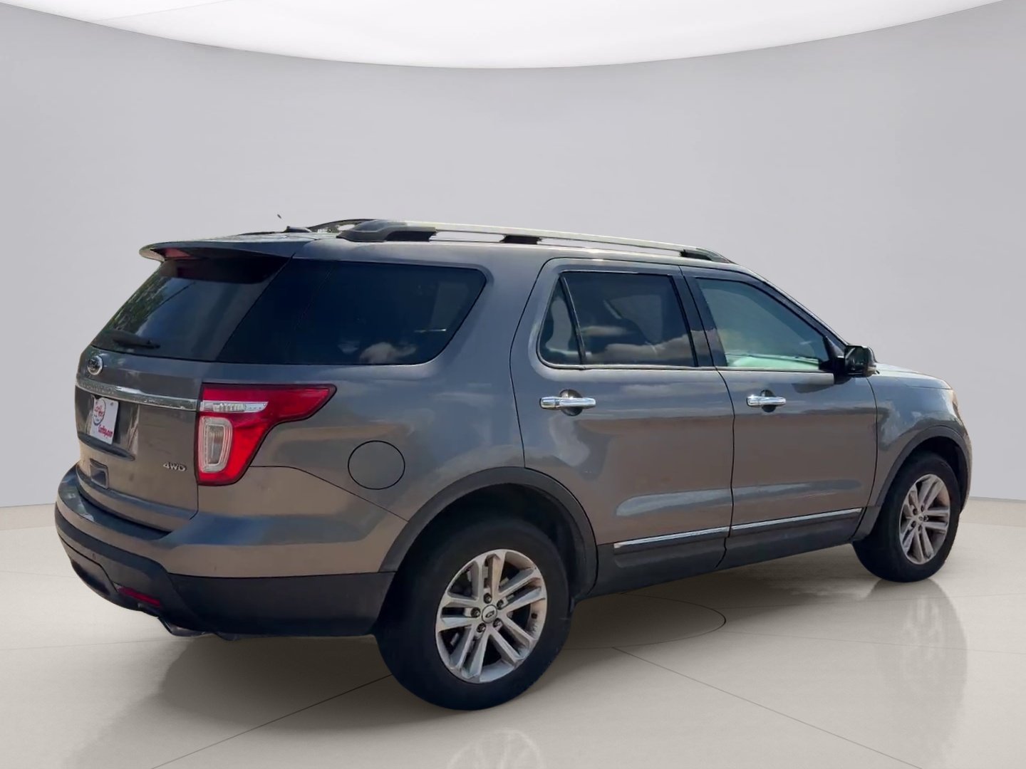 Used 2013 Gray Ford XLT image 5