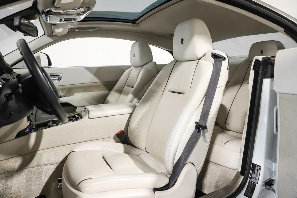 Used 2014 White Rolls-Royce Base image 29