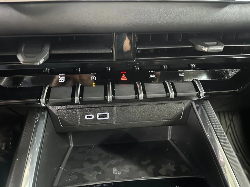 Certified Used 2026 Onyx Black GMC Elevation image 15