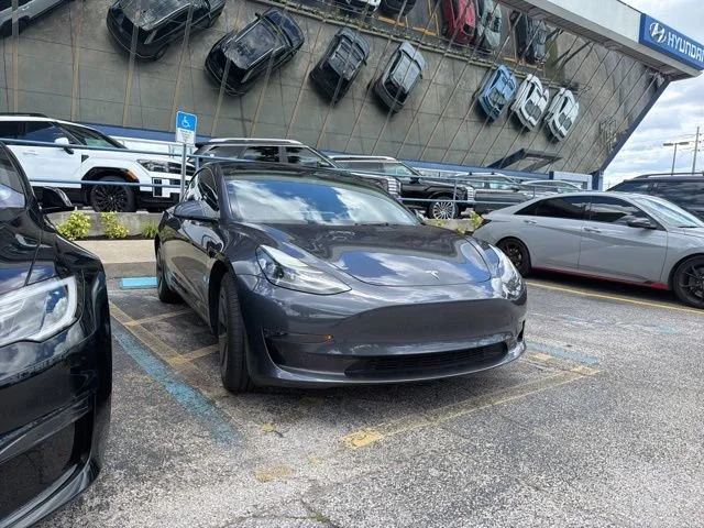 2023 Tesla Model 3 -'s photo