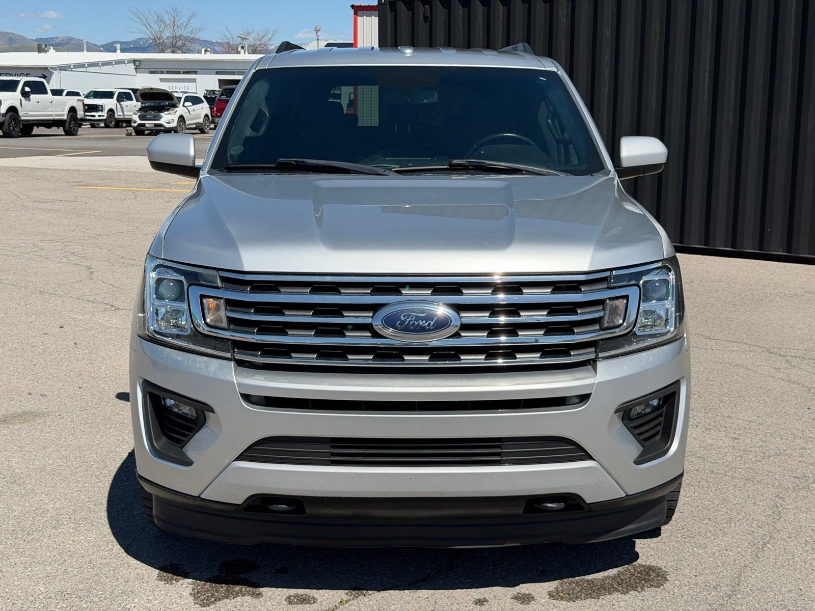View vehicle photo 3