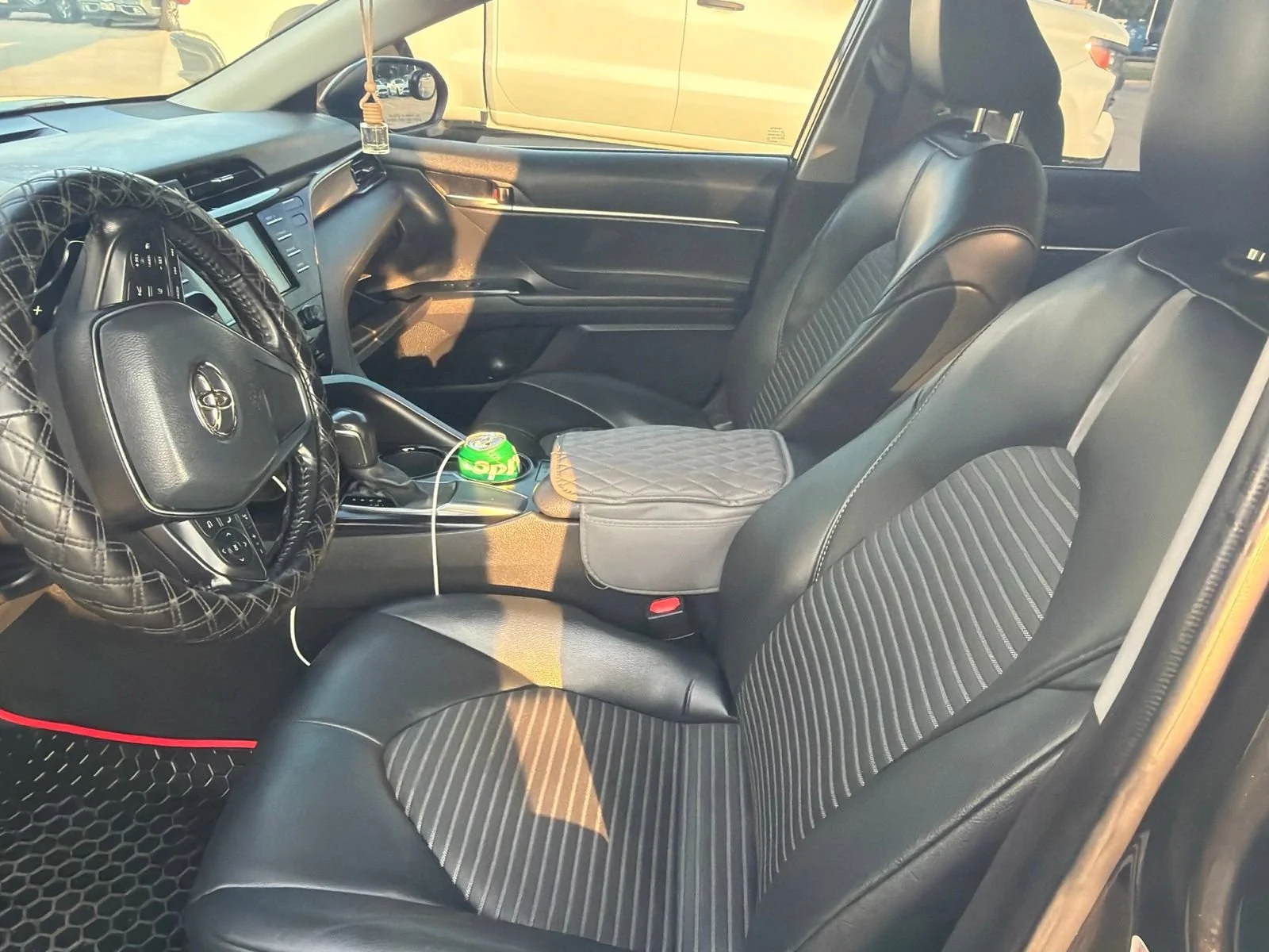 Used 2020 Black Toyota SE image 5