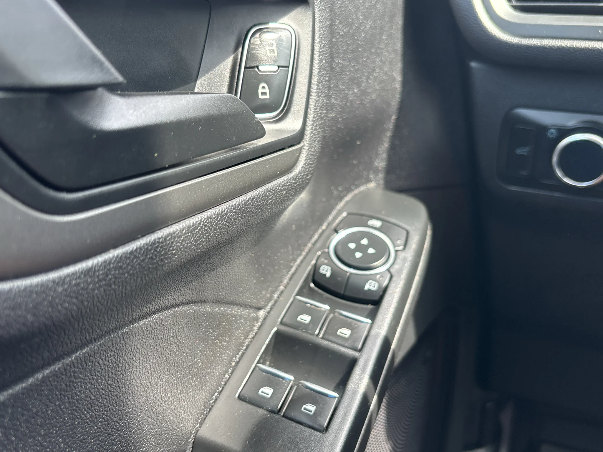 Used 2023 Vapor Blue Metallic Ford Active image 14