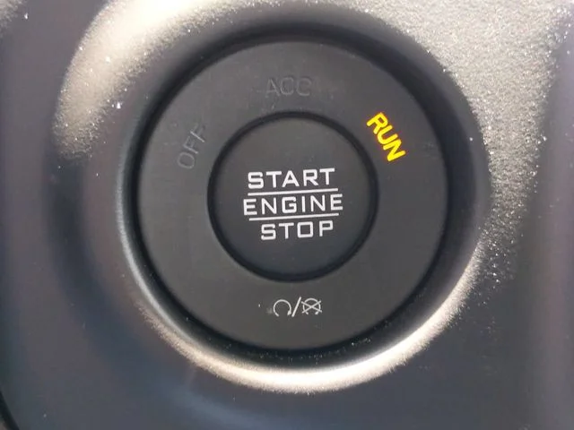 Used 2023  Jeep Willys image 25