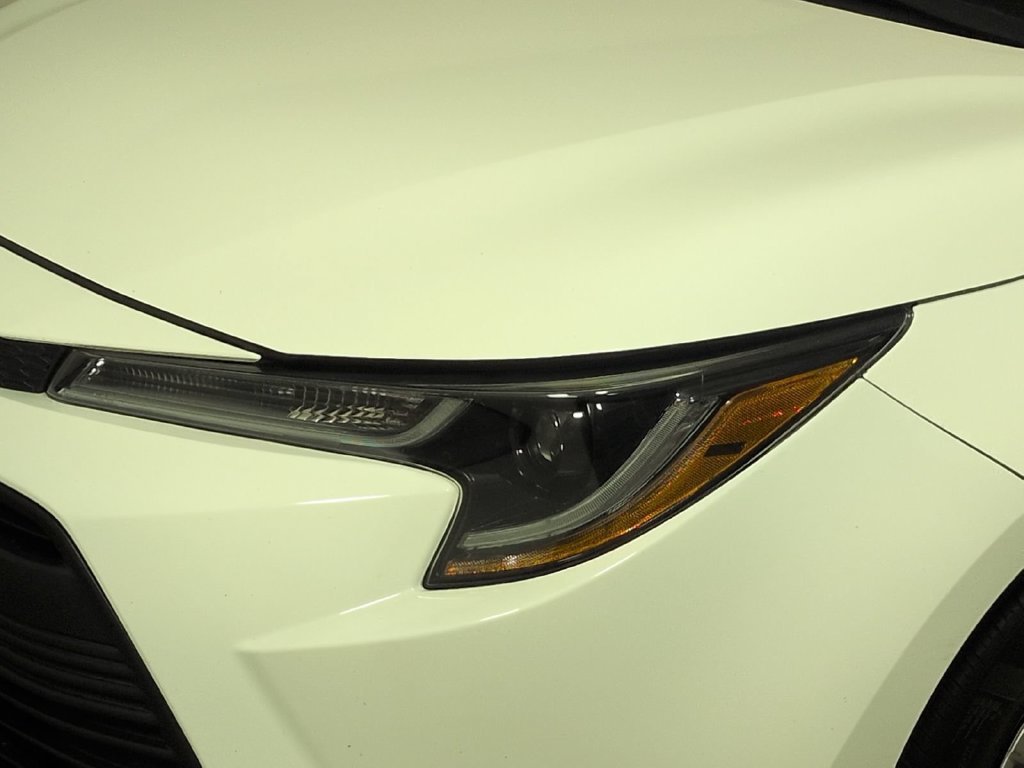 2024 Toyota Corolla LE - Photo 12