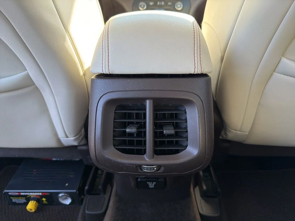 Used 2018 White Jeep Overland image 22