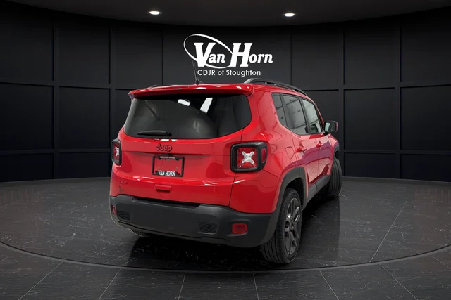 Used 2022 Colorado Red Jeep Latitude image 7