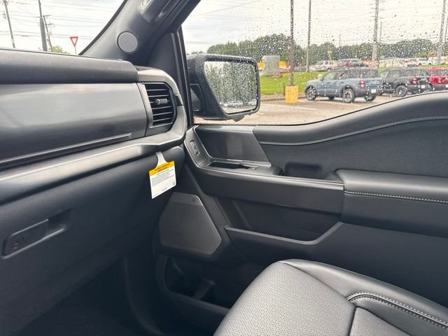 New 2026 Agate Black Metallic Ford Lariat image 30